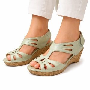 Sacha London‎ Wedge Sandals Size 9.5 Womens Cork Heel Light Champagne Leather
